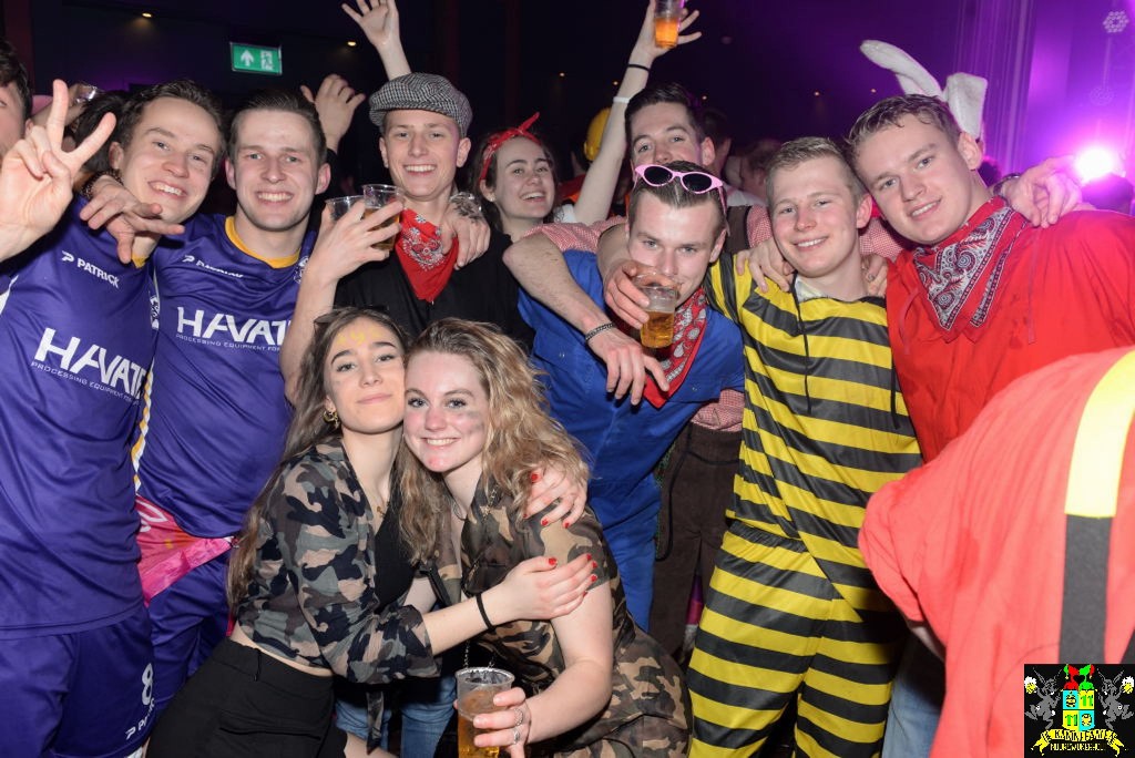 ../Images/Carnavals maandagavond in VdG 327.jpg